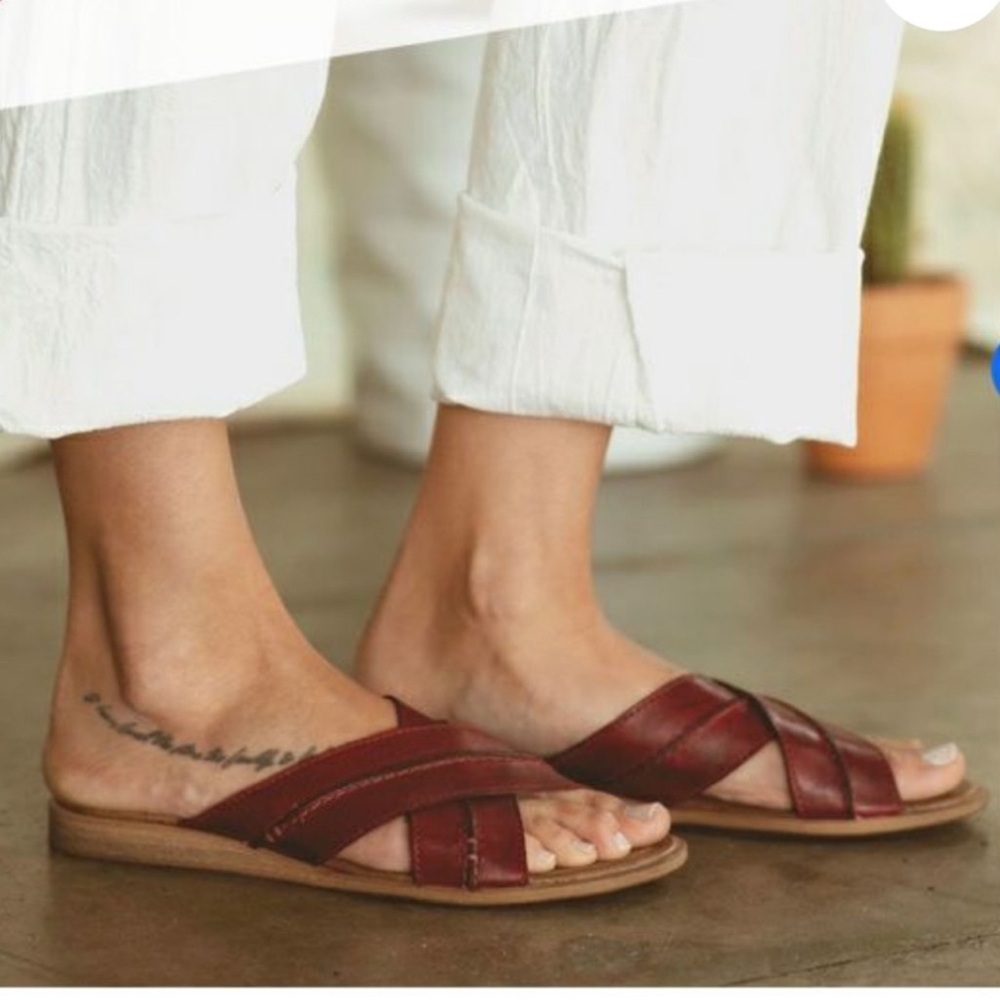 Women’s Slide Sandals in Deep Red - Classic Cross-Strap Style